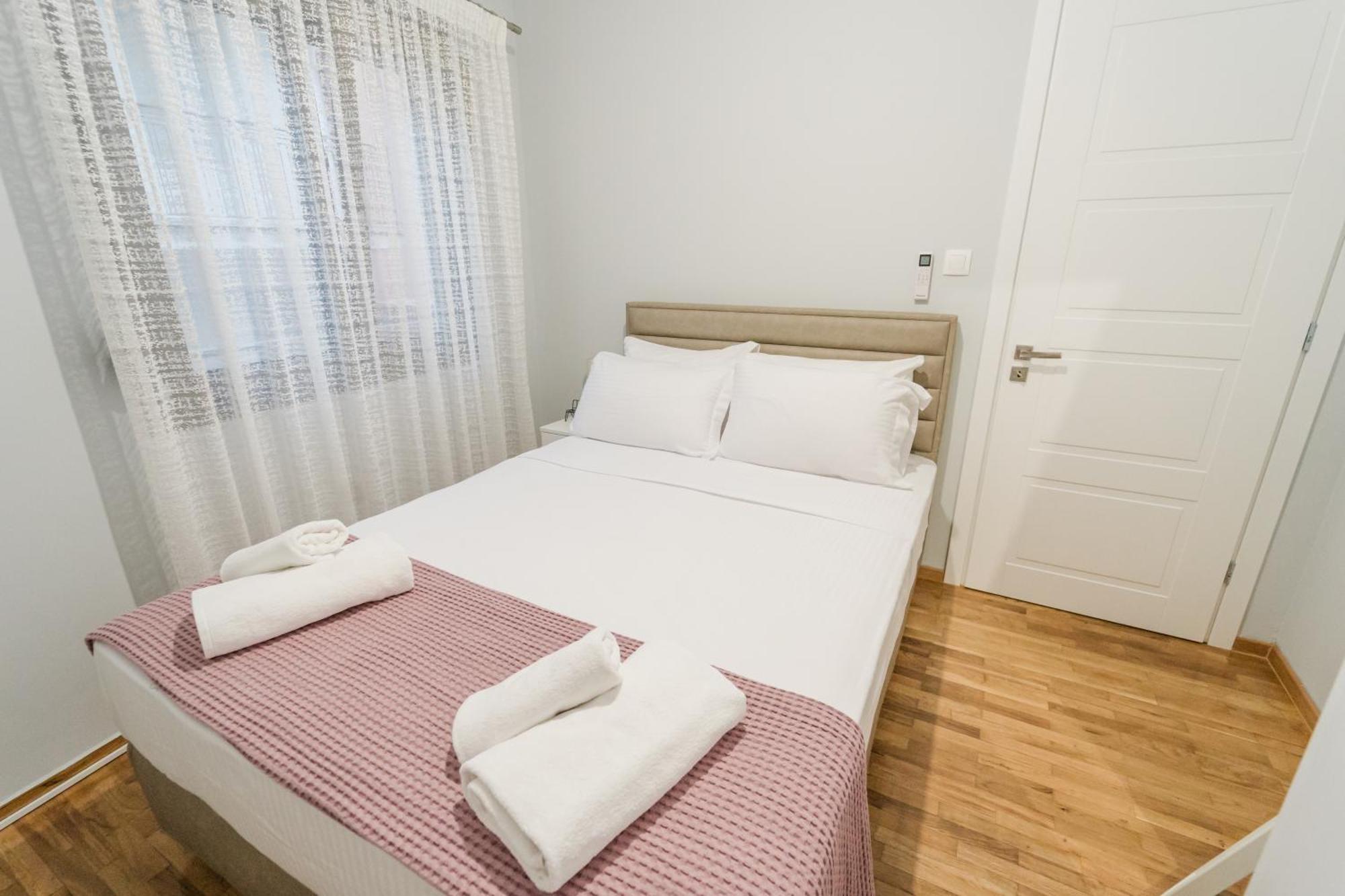 Ferienwohnung The Little Pigeon - Pink Ioannina Exterior foto